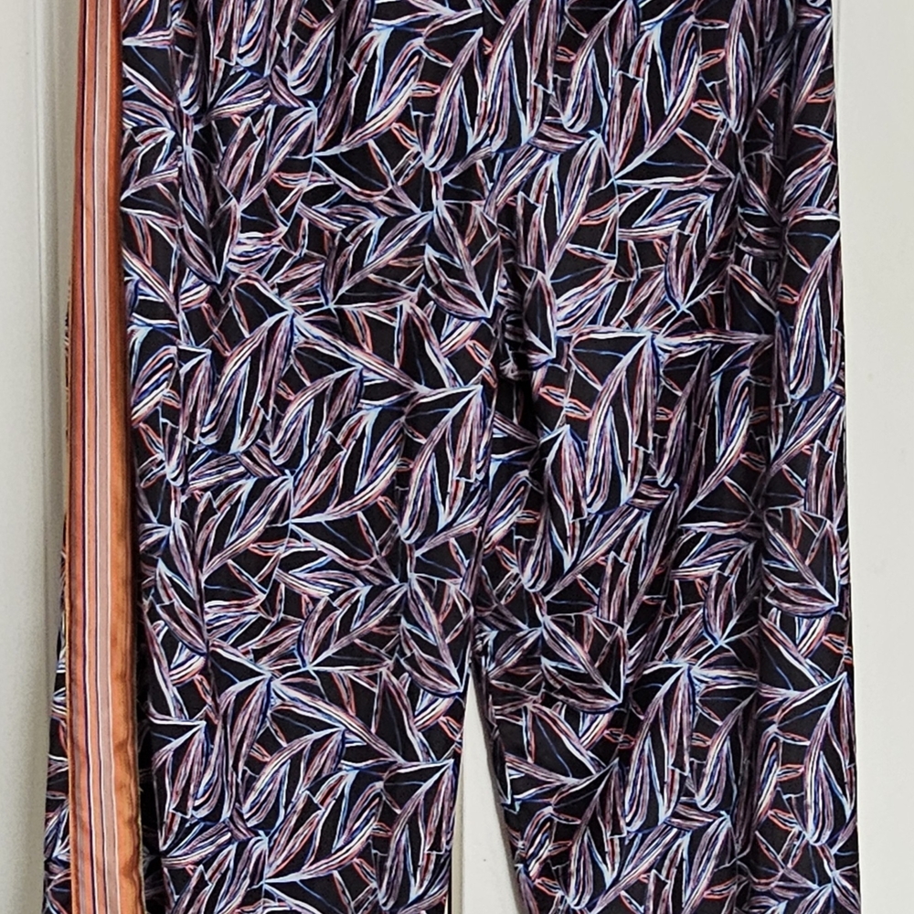 Leaf Patterned Pants with Side Stripe